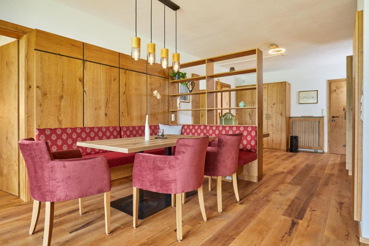 Appartement Traumblick Mit Indoorpool Und Privater Sauna Bad Goisern Ngoại thất bức ảnh