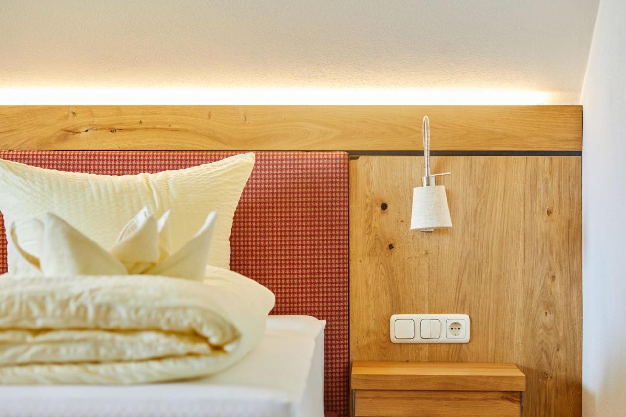 Appartement Traumblick Mit Indoorpool Und Privater Sauna Bad Goisern Ngoại thất bức ảnh