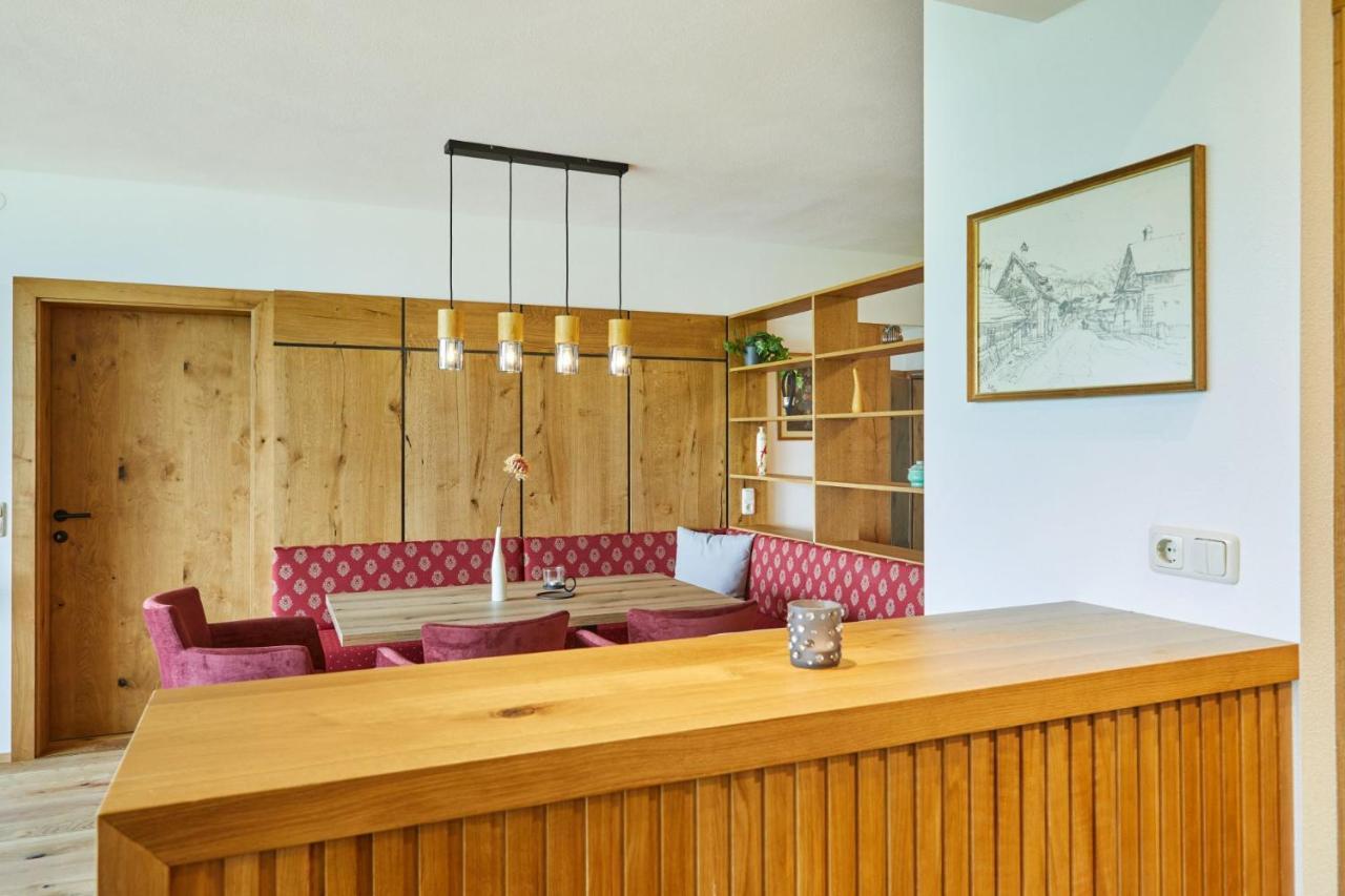 Appartement Traumblick Mit Indoorpool Und Privater Sauna Bad Goisern Ngoại thất bức ảnh